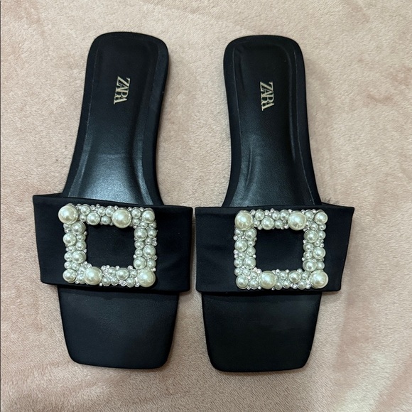 Zara Black Sandals with Pearl Accents Size 7 - Picture 1 of 4